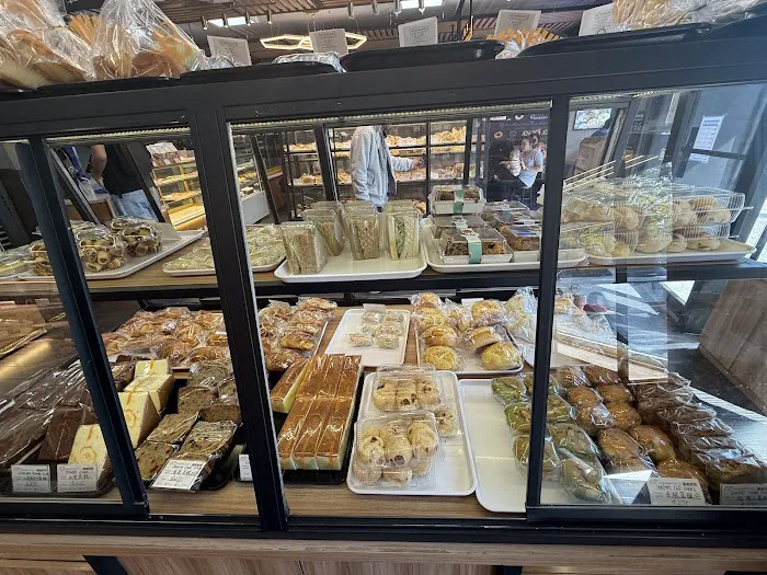 Rainbow Bakery Picture 8