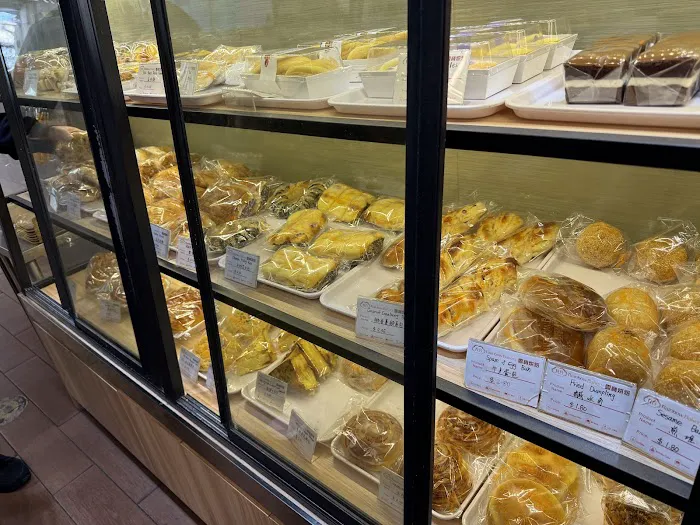 Woodside Rainbow Bakery Picture 9