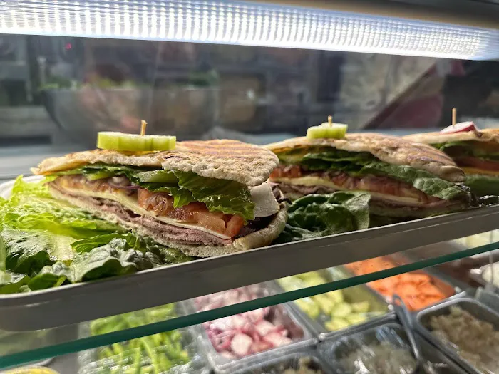 Bagels Plus Picture 10