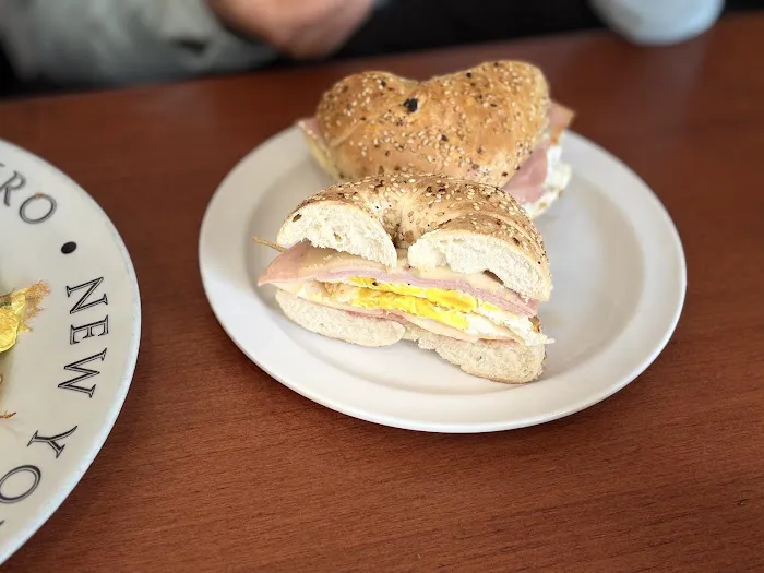 The Bagel Loft Picture 4