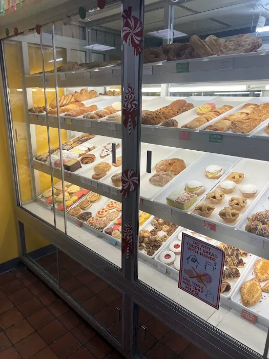 Ayala's Bakery Picture 8