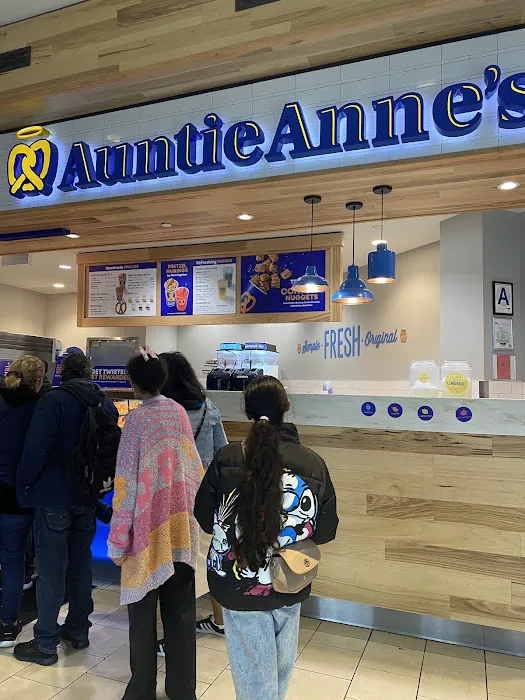 Auntie Anne's Picture 5