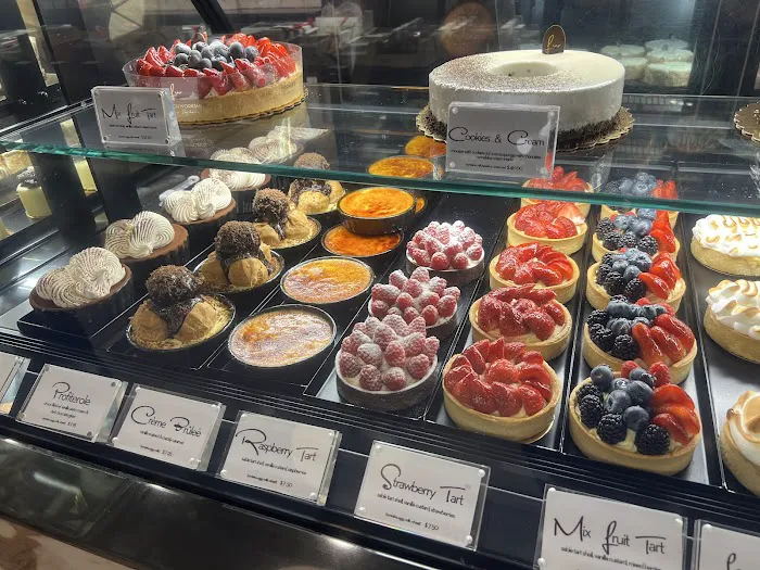 The French Workshop Picture 10