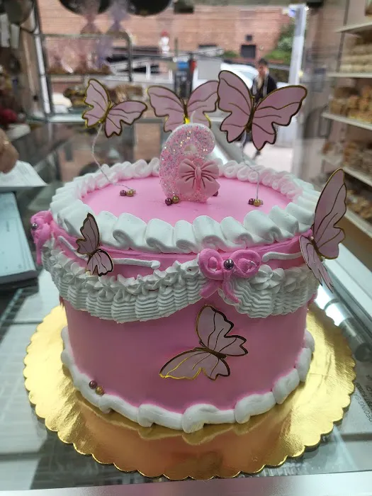 Levy's Bakery Picture 7