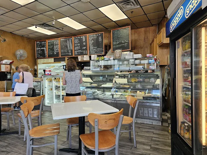 Sunshine Bagels & Doughnut Shop Picture 6