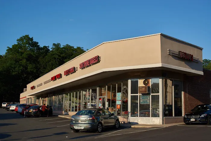 Sunshine Bagels & Doughnut Shop Picture 9
