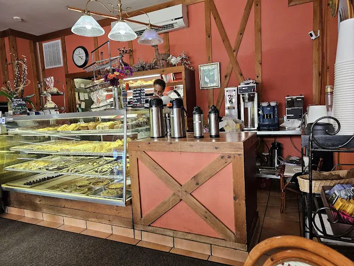 La Renaissance Patisserie Francaise Picture 8