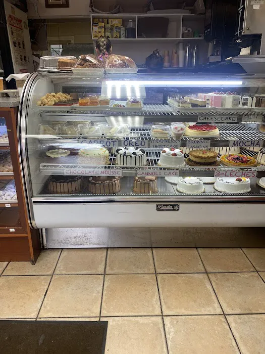 Alicia's Bakery Picture 8