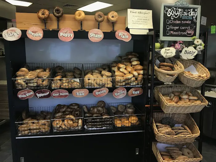 Traditional Bagel Cafe Picture 9