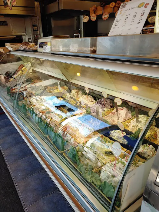 Traditional Bagel Cafe Picture 6