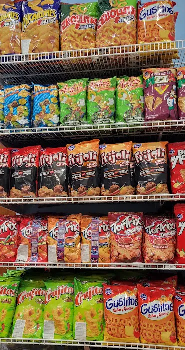 Deli y Panaderia Centroameriocano Guaterico Picture 4