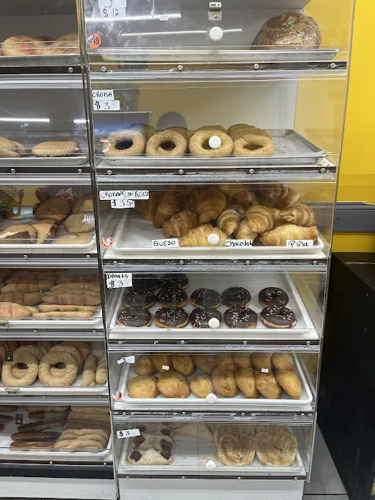 La Panadería Totopan Picture 10