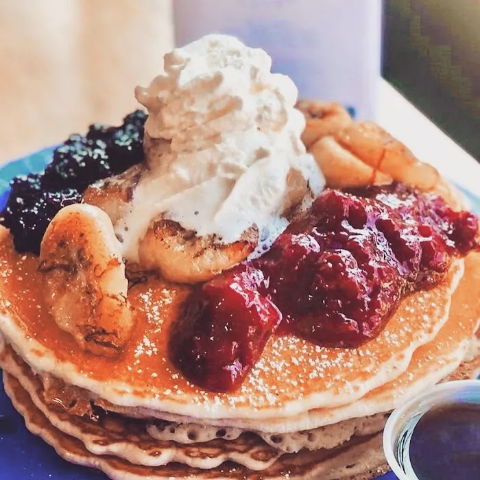 Queens Bagels & Delicatessen Picture 10