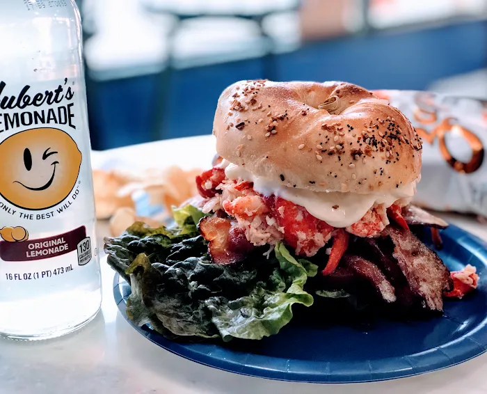 Queens Bagels & Delicatessen Picture 9