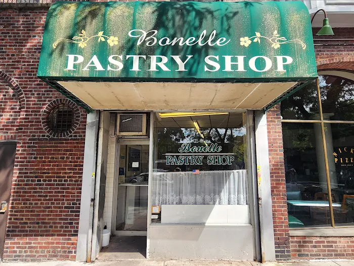 Bonelle Pastry Shop Picture 2