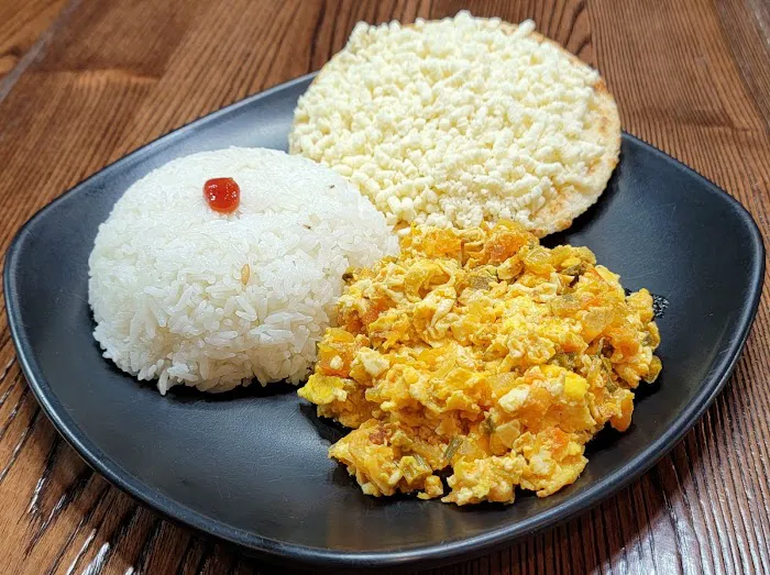 Parceros Bakery & Restaurant Picture 6