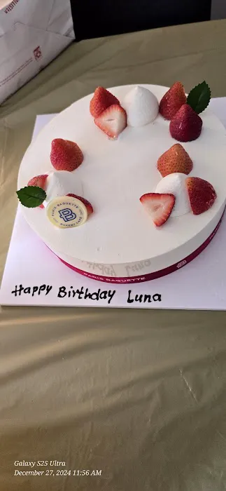 Paris Baguette Picture 2