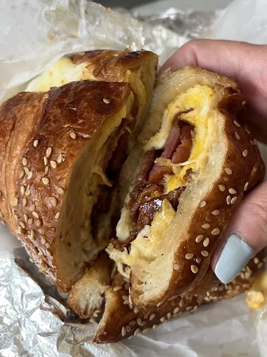 Maspeth Bagels & Sandwich Shop Picture 4