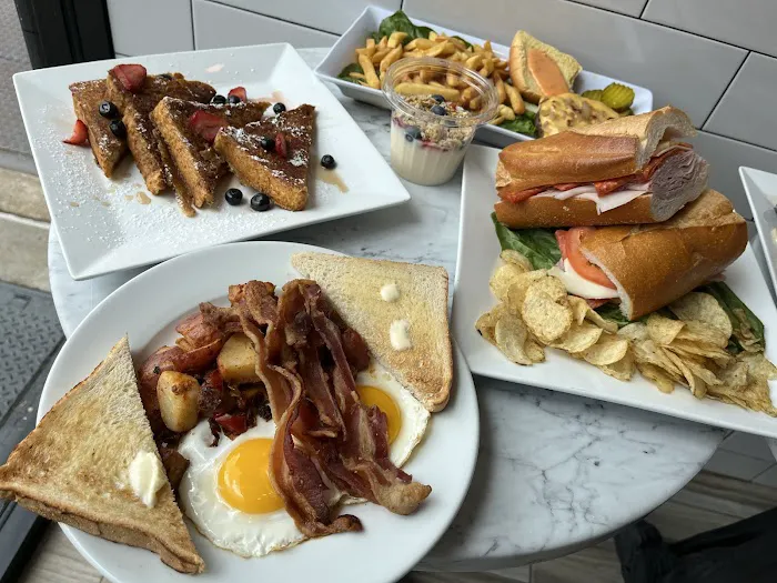 Maspeth Bagels & Sandwich Shop Picture 5