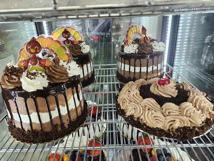 Delightful Bakery & Cafe Picture 1