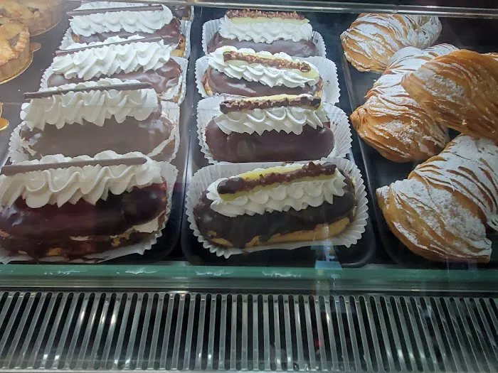 Delightful Bakery & Cafe Picture 10