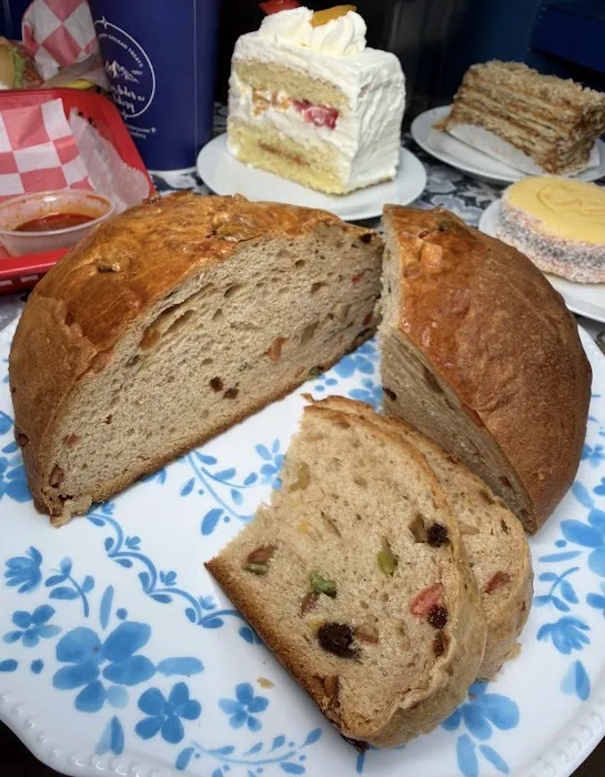 Los Andes Bakery Picture 8