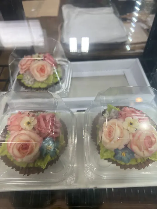 GATEAUX Bakery Picture 1