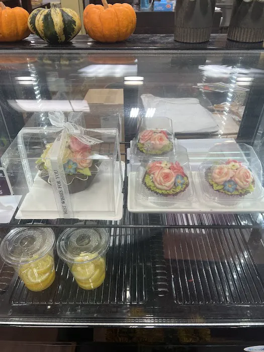 GATEAUX Bakery Picture 4