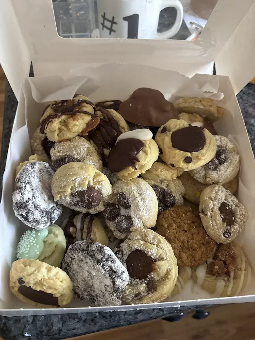 Aunt Mia's Gourmet Cookie & Gift Shoppe Picture 4