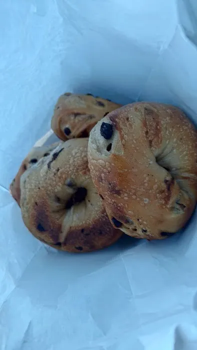 Wally's Bagel Nosh Picture 1