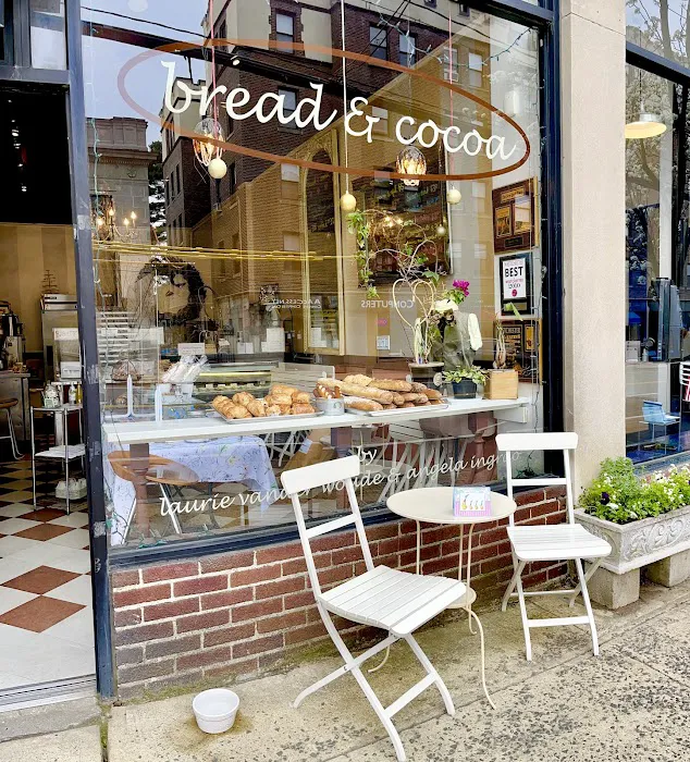 Bread & Cocoa Picture 5