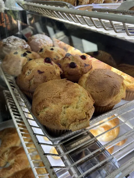 Baker's Dozen Bagels Picture 2