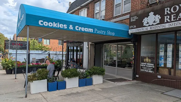 Cookies and Cream Pastry Shop Picture 4