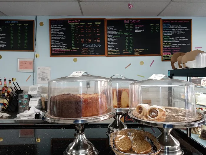 Cookies and Cream Pastry Shop Picture 9