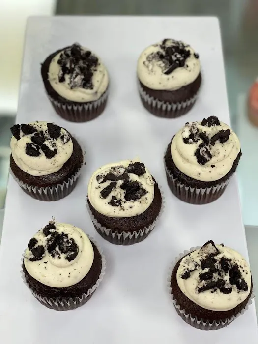 Sweet Treats Delight Bakery Picture 4