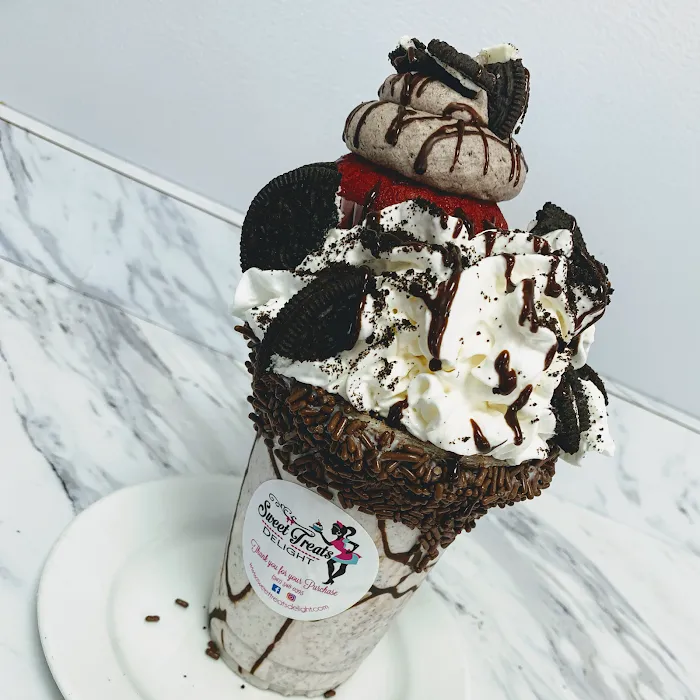 Sweet Treats Delight Bakery Picture 10