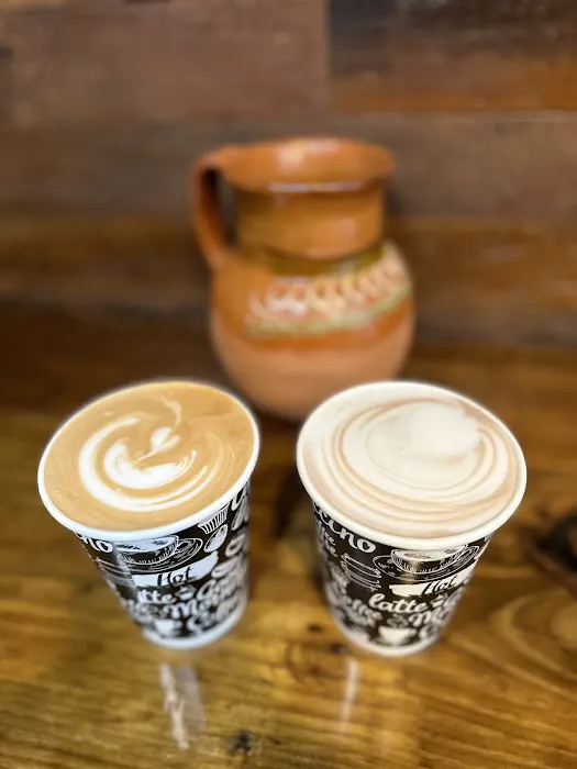 Mimi & Coco Picture 2