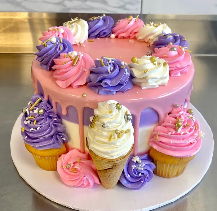 Allie's Bakery Picture 4