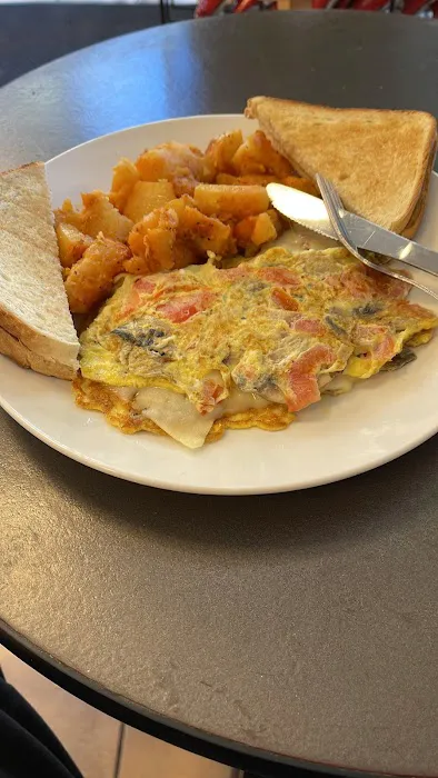 DELI ON THE HUDSON CAFE Picture 1