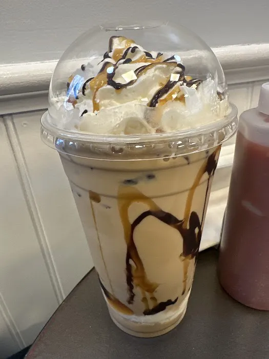 DELI ON THE HUDSON CAFE Picture 7