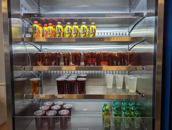 DELI ON THE HUDSON CAFE Picture 9