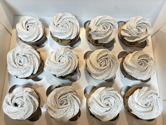 Amy’s Custom Cupcakes ( NOT A STORE FRONT) Picture 7