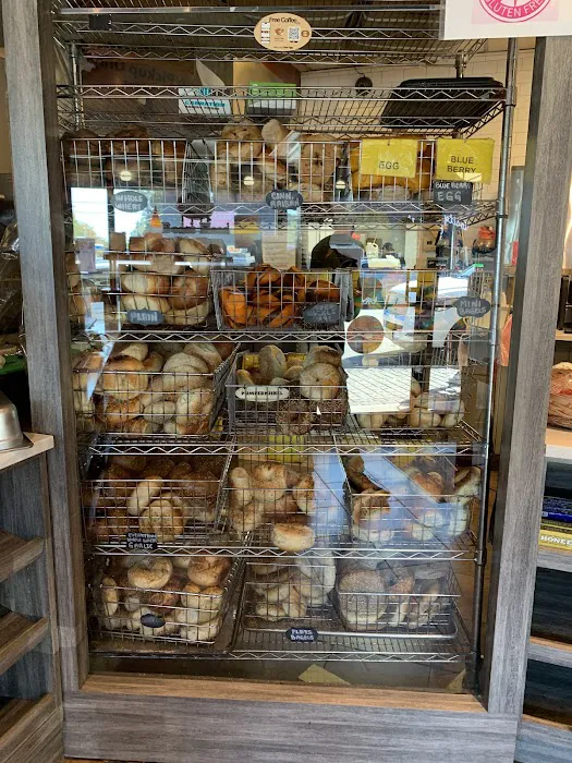 Cresskill Hot Bagels Picture 3