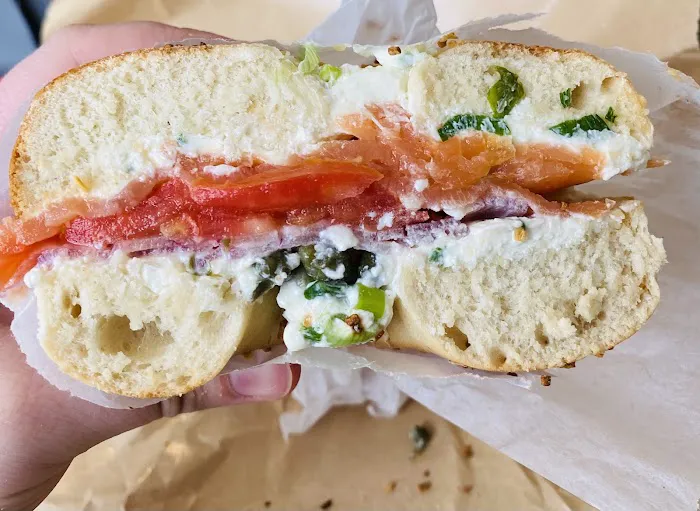 J'S BAGELS & CAFE Picture 3