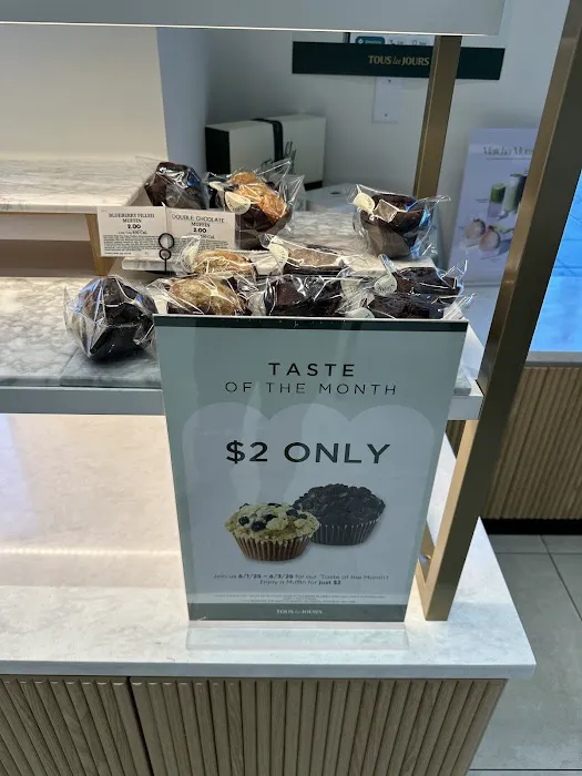 Tous les Jours Bakery Cafe Picture 5