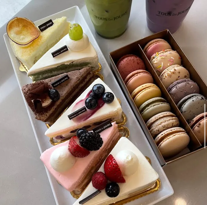 Tous les Jours Bakery Cafe Picture 3