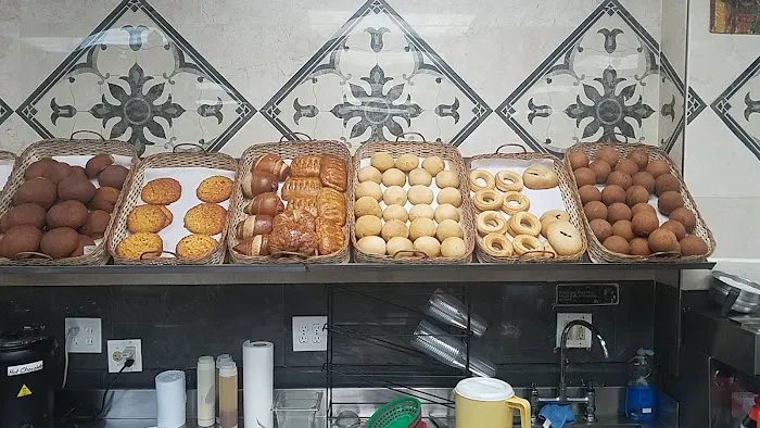 Girasol Bakery Picture 5