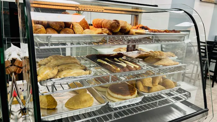 Colombian Restaurant La Dulce Bakery Picture 2