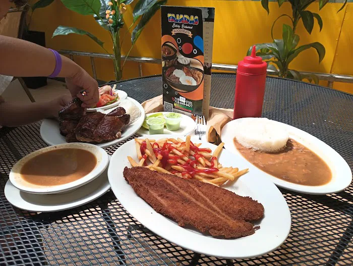 Tajadas Bakery & Restaurant Picture 6