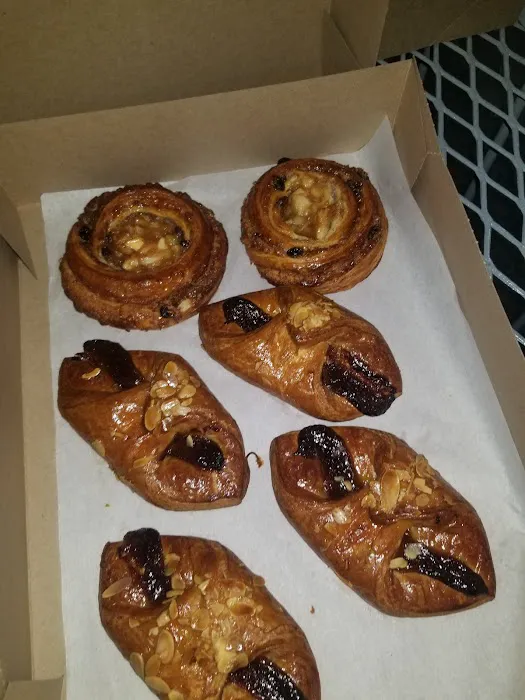 Pastries Unlimited Picture 9